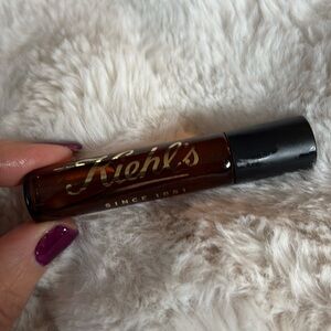 Used once! Kiehls Musk Roller Fragrance Oil. No box, photo provided to show oz